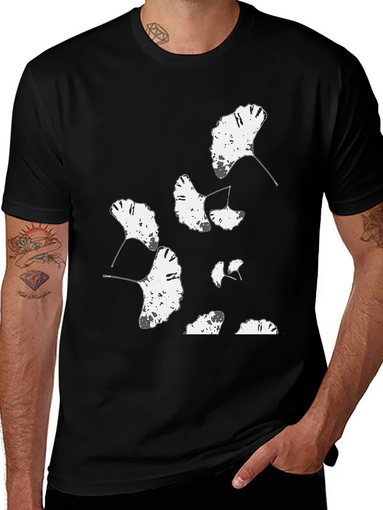 Ginkgo Leaf Print Black T-Shirt