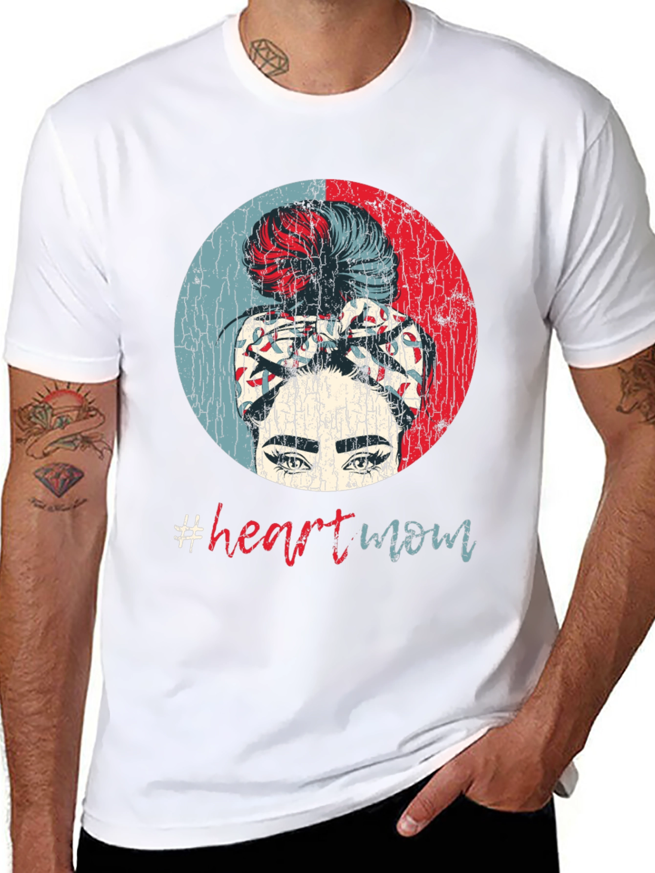 #heartmom Graphic Tee - Show Your Love!