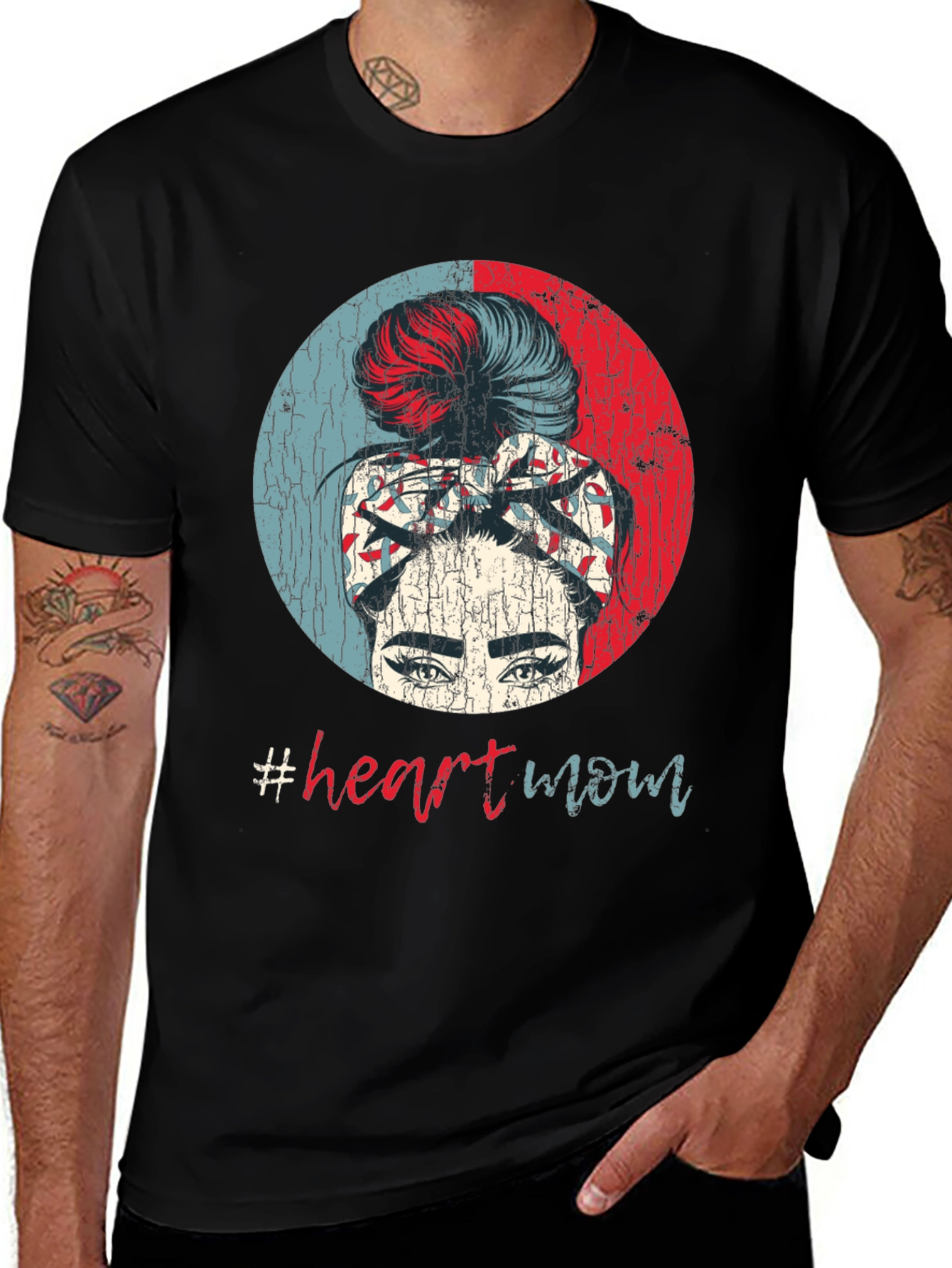 #heartmom Graphic Tee - Show Your Love!